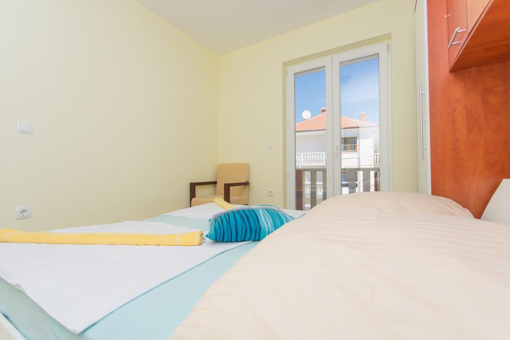 Apartment Ljuba Трогир Екстериор снимка